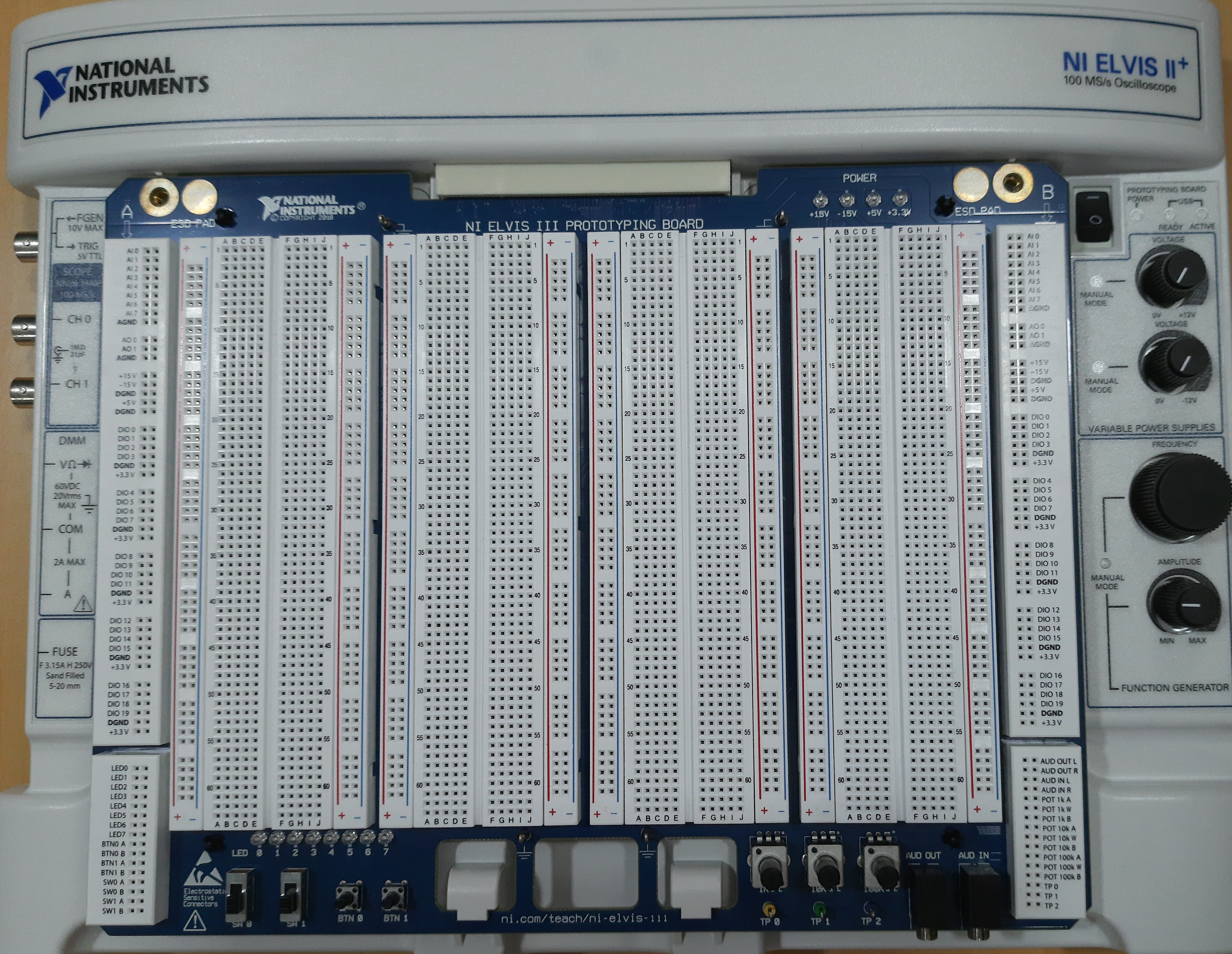 NI ELVIS II PROTOTYPING BOARD